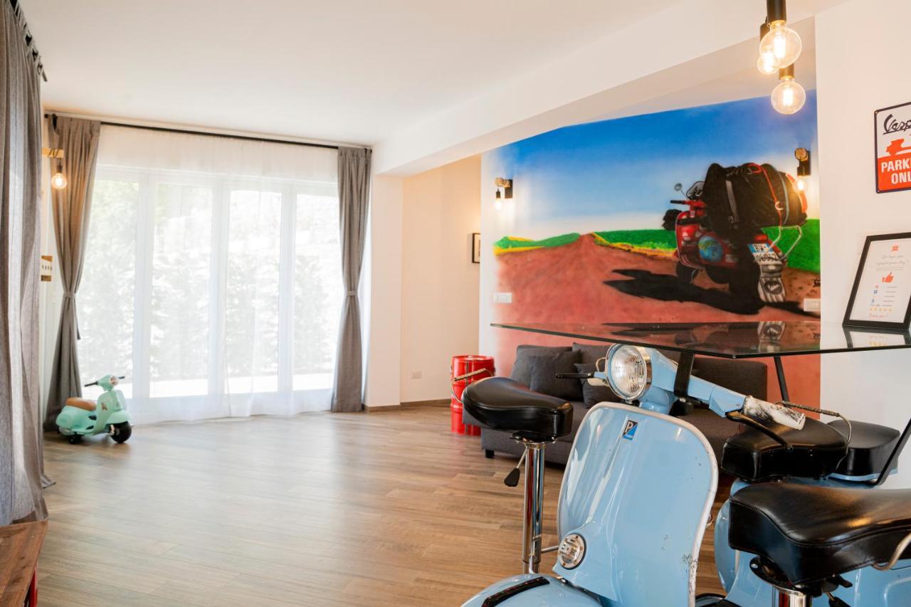 Vespa Apartments Монелья Экстерьер фото